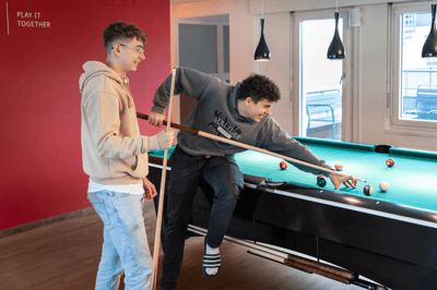 Billard spielen